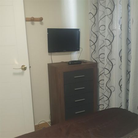 Piso de alquiler en Calle Carlos Cano, 29, Puerto de Estepona - Photo 2