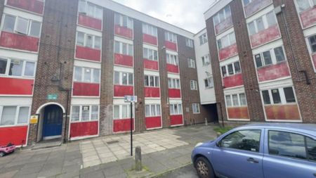 3 bedroom flat to rent - Photo 5