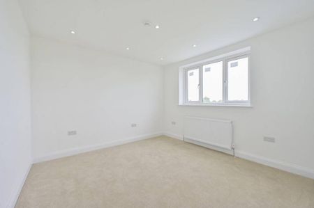 5 bedroom terraced house to rent - Photo 2