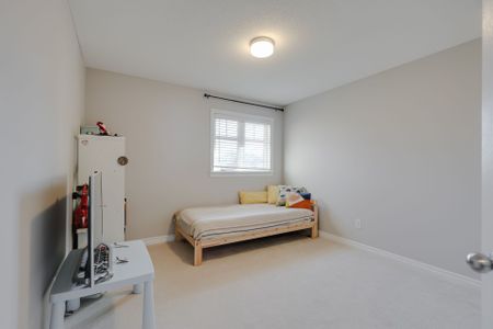 For Lease - 190 Keyrock Drive, Kanata, Ontario - Photo 3