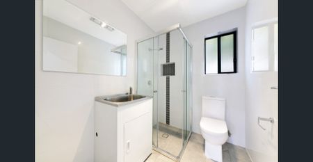 Stunning Two bedroom Granny Flat with Additional Recreation/storage Room, Air Conditioning and Two Bathrooms! - Photo 5