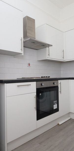 Studio Flat, Ferme Park Road, N8 - Photo 1