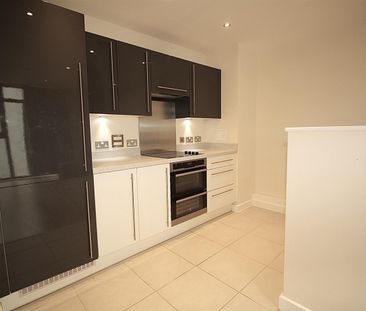 1 Bedroom Flat/Apartment To Let - Photo 5