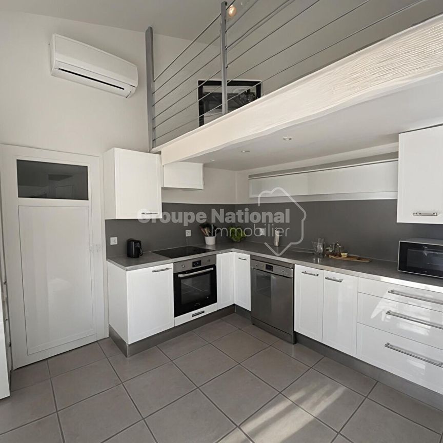 APPARTEMENT T2 MEUBLÉ ENSUES LA REDONNE, - Photo 1