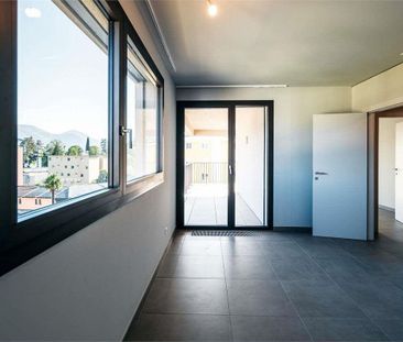 Modern 3.5-room apartment in the Residenza Solaia - Photo 1