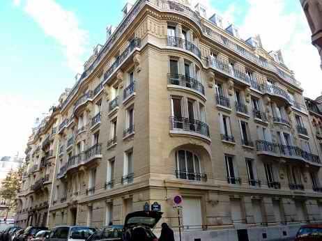 A LOUER PARIS VII ème - Photo 1