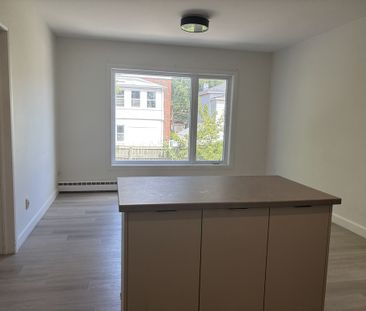 BEAU 3½| INTERNET ET EAU CHAUDE - Photo 1