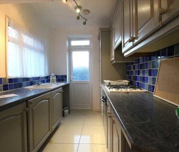 3 bedroom terraced house to rent - Photo 6