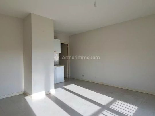 Location Appartement 2 pièces 45 m2 à Carmaux - Photo 1