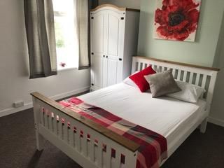 4 bedroom terraced house to rent - Photo 3