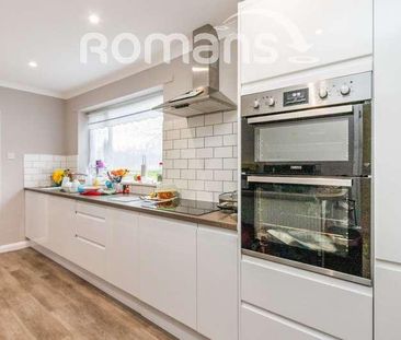 Upton Crescent, Upton Crescent, Basingstoke, RG21 - Photo 5