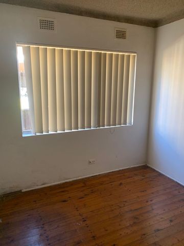 2 Bedroom Unit - Ground Floor - Photo 3