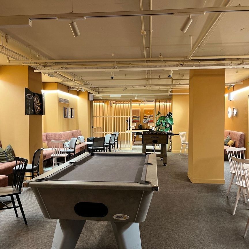 The Ark, Crossharbour Plaza, London, E14 - Photo 1