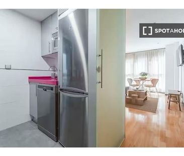 2 room luxury Apartment for rent in Madrid, Spain - Photo 2