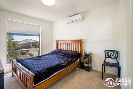 9 Katelyn Court, WAURN PONDS VIC 3216 - Photo 2