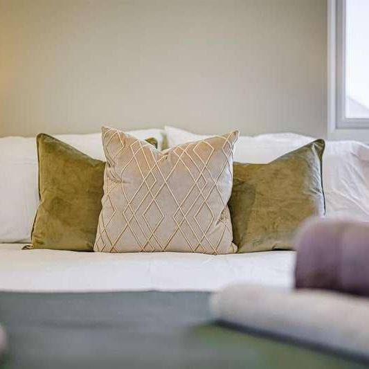 Thundersley Park Road, Benfleet, SS7 - Photo 1