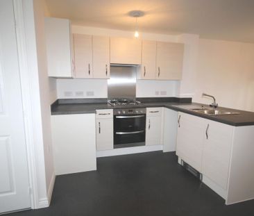 2 bedroom end of terrace house to rent - Photo 5