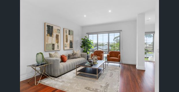 Outstanding convenient location - Photo 1