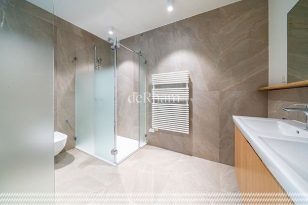 LUTRY: Splendid 4.5 with terrace and lake view! - Photo 1