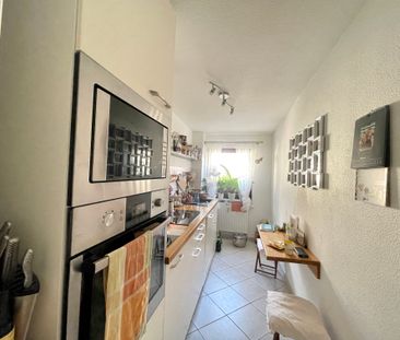 Wohntraum mit Aussicht: 2-Zimmer-Wohnung mit Balkon und Dachterrasse - Photo 2