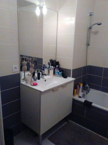 Location Appartement 2 pièces 53m² ST MAXIMIN LA STE BAUME 83470 - Photo 5