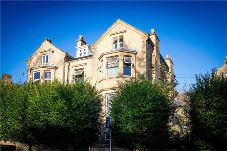 1 bedroom in a house share to rent - Photo 5