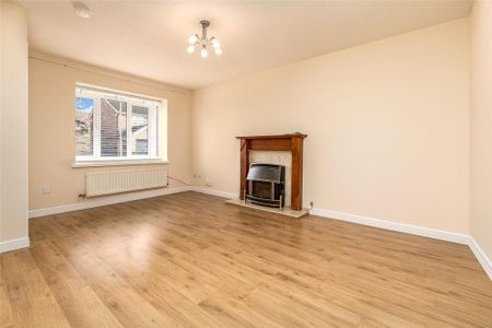 3 bedroom semi-detached house to rent - Photo 2