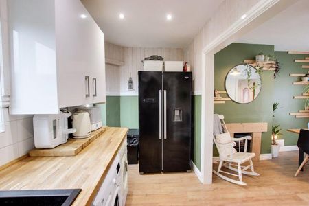 3 bedroom terraced house to rent - Photo 2