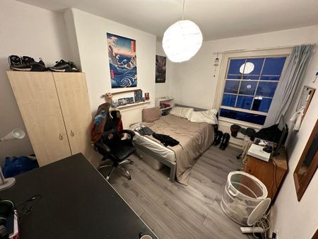 6 bedroom terraced house to rent - Photo 4