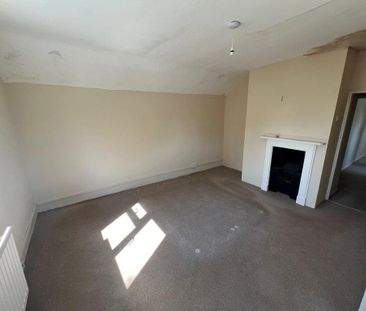 2 bedroom semi-detached house to rent - Photo 2