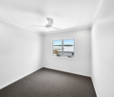 SPACIOUS & STYLISH TERRACE HOME WITH CONSERVATION VIEWS! - Photo 5