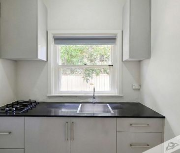 RENOVATED - Dream Family Home in Sydney's Most In-Demand Medical Pr... - Photo 1