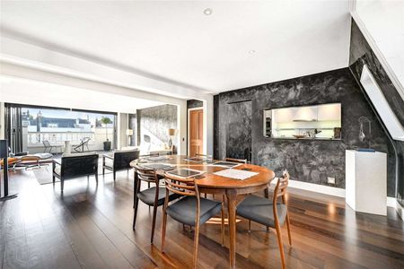 An excellent furnished penthouse apartment with roof terrace - Photo 5