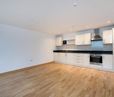 2 bedroom apartment to rent - Photo 6