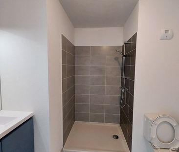 Location Appartement 2 pièces 44m² LA ROCHELLE 17000 - Photo 1