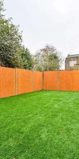 Avenue Road, South Acton, W3 - Photo 2