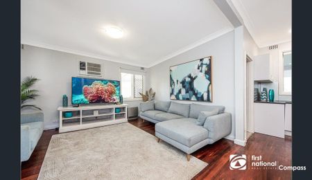 Renovated 4-Bedroom Home with Spacious Backyard - Photo 5