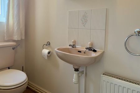 Charles Melrose Close - Photo 2