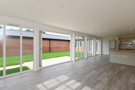 3 bedroom barn conversion to rent - Photo 2