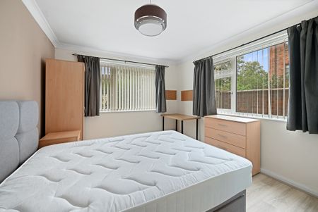 2 Bed Student Accommodation - Photo 3