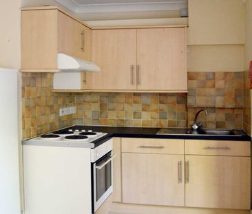 Price £1,250 pcm - Available 26/02/2026 - Furnished - Photo 5