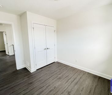 347 Buckthorn Dr, Kingston, ON K7P 0S1 - Photo 3