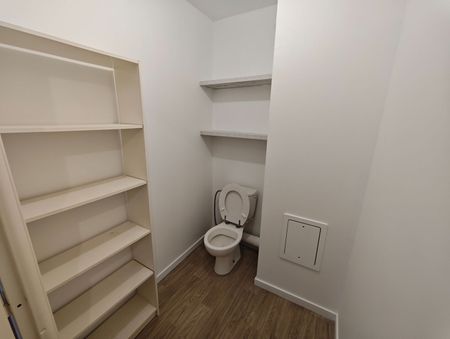 Location Appartement 4 pièces 83m² LILLE 59000 - Photo 4