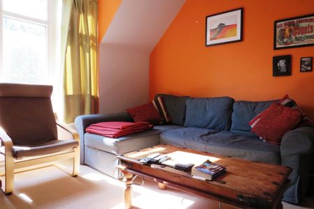 Newgate Close - Photo 2