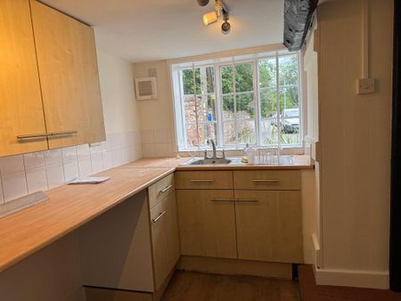 2 bedroom terraced house to rent - Photo 4