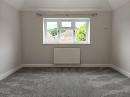 3 bedroom semi-detached house to rent - Photo 5