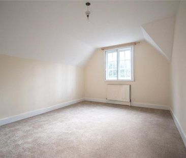 4 bedroom detached house to rent - Photo 6