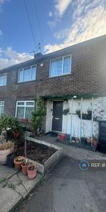 3 bedroom semi-detached house to rent - Photo 4