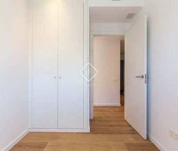 Luxury Apartment for rent in Esplugues de Llobregat, Spain - Photo 4