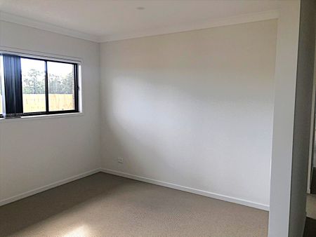 Family Home In Camelot Estate! - Photo 2